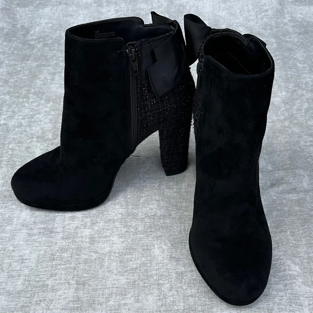Copper Key Black Ankle Boots with Bow & Glitter Pattern Heel Accent